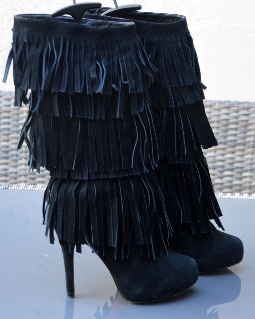 Christian Louboutin Scarpe da donna: Boots / Bottes Louboutin Fringe .37 – Usato da Collonges venduto da Auganien 4