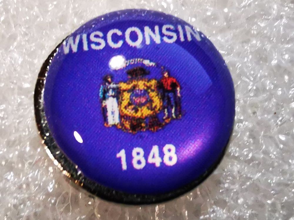 Placchette & Badge: Ansteckpin 2: US Bundesstaat – Usato da Oppligen venduto da Pin-Fall-Shop