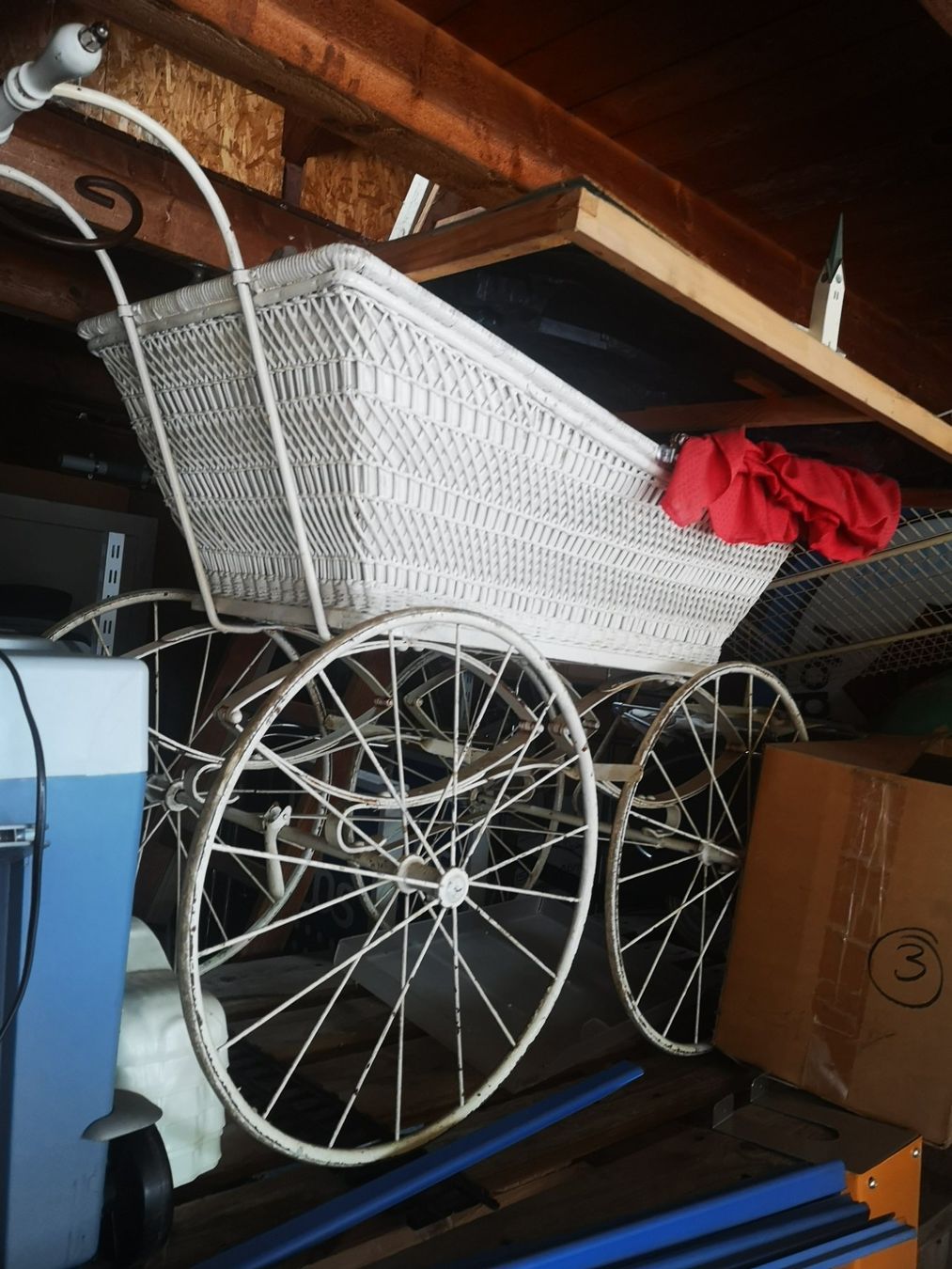 Carrozzine: alter Kinderwagen – Usato da Möhlin venduto da Highwaytom