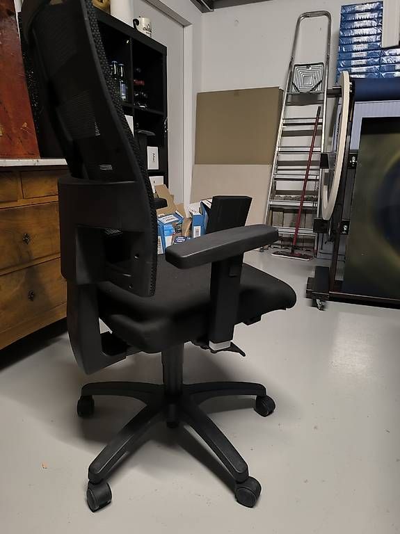 Chaises: Lot de chaises de bureau – D'occasion à Lausanne par mikee 4