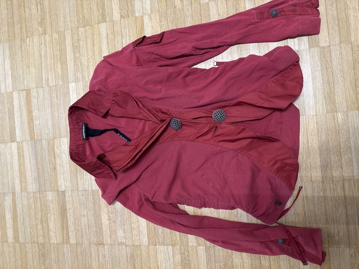 Airfield Giacche: Airfield Jacke, exklusives Design – Nuovo (secondo la descrizione) da Dübendorf venduto da Bella1177