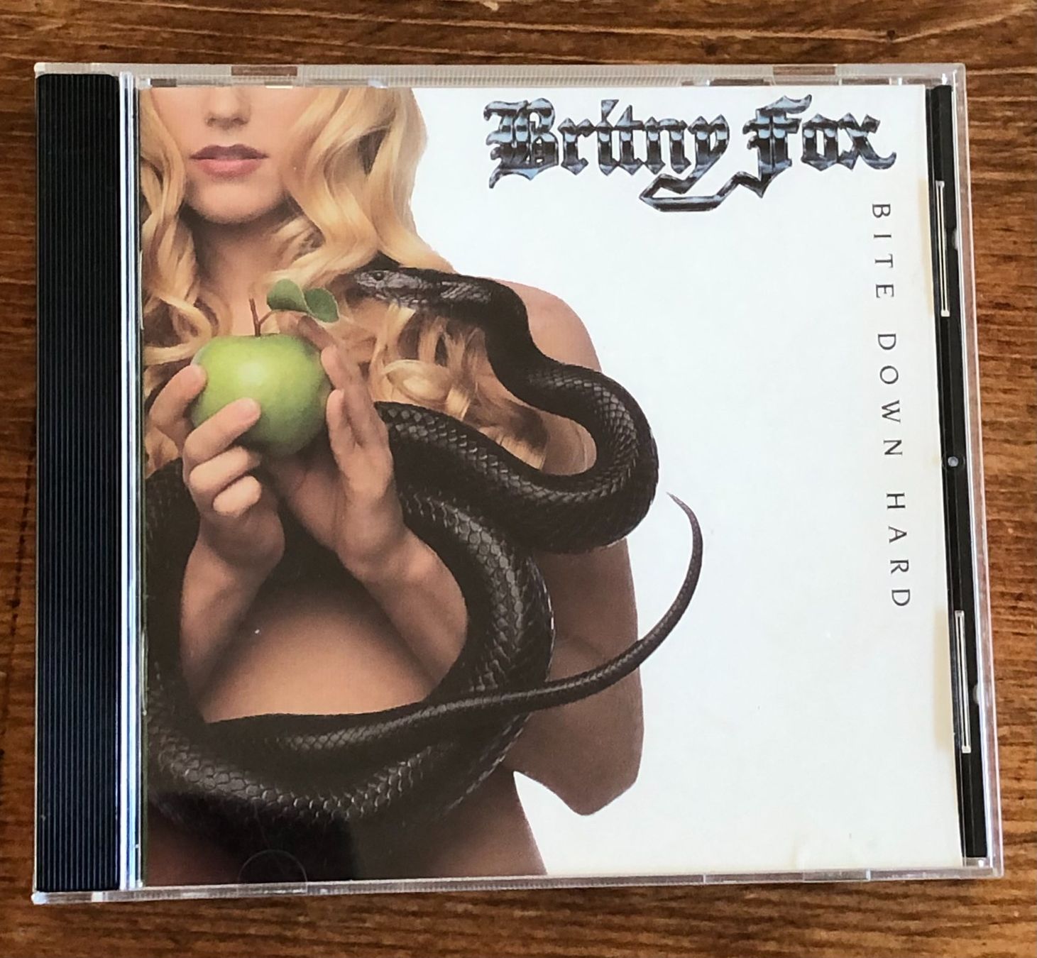 CD: Britny Fox – Bite Down Hard CD, Hard Rock – Usato da Luzern venduto da Schlafenicht00