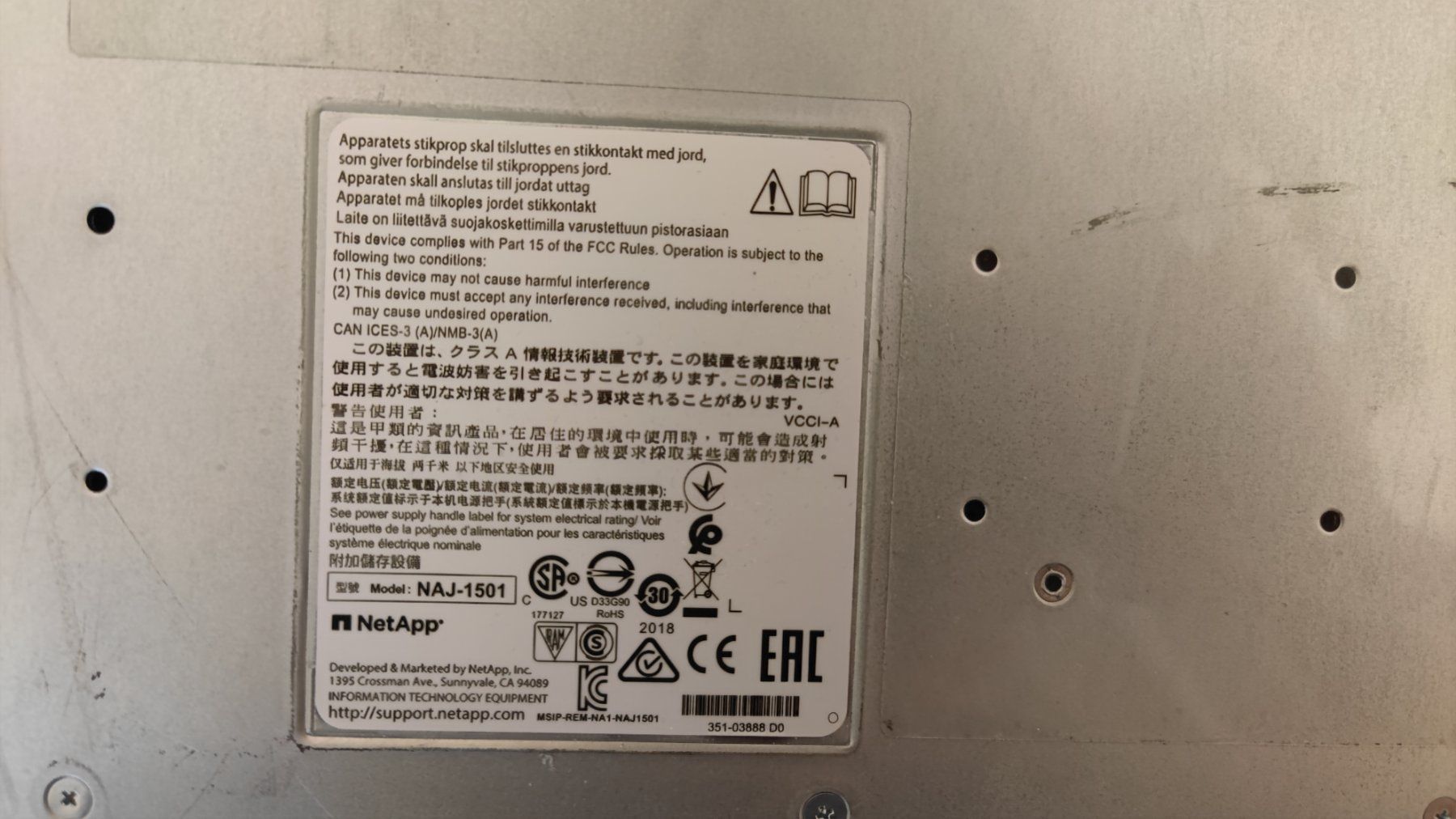 Server: 🔥 NetApp FAS-2750 Storage Array – Usato da Zürich venduto da initfour 2