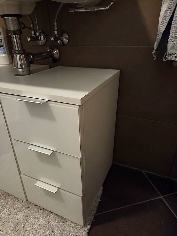 Badezimmermöbel: Meuble sous-lavabo blanc – Gebraucht aus Petit-Lancy von ZazouB 1