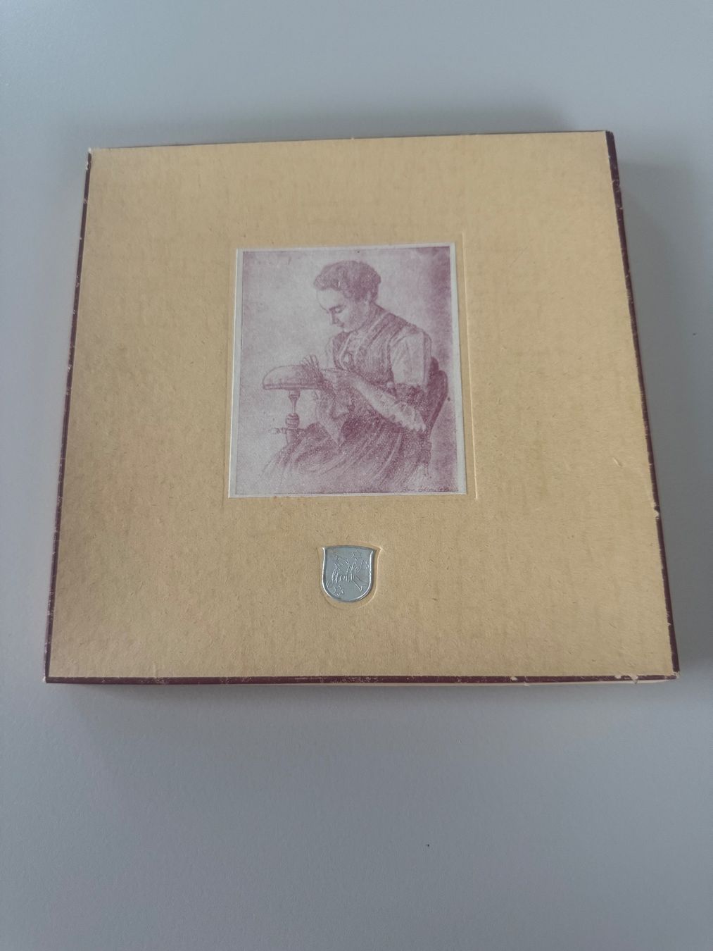 Barattoli: Antike Karton Schachtel / 17x17x2 cm – Usato da Zollikon venduto da dorean