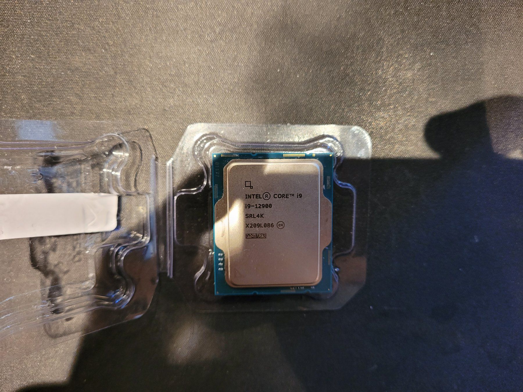 Intel Componenti elettronici: Intel i9 12900 – Usato da Unterengstringen venduto da CyberCore