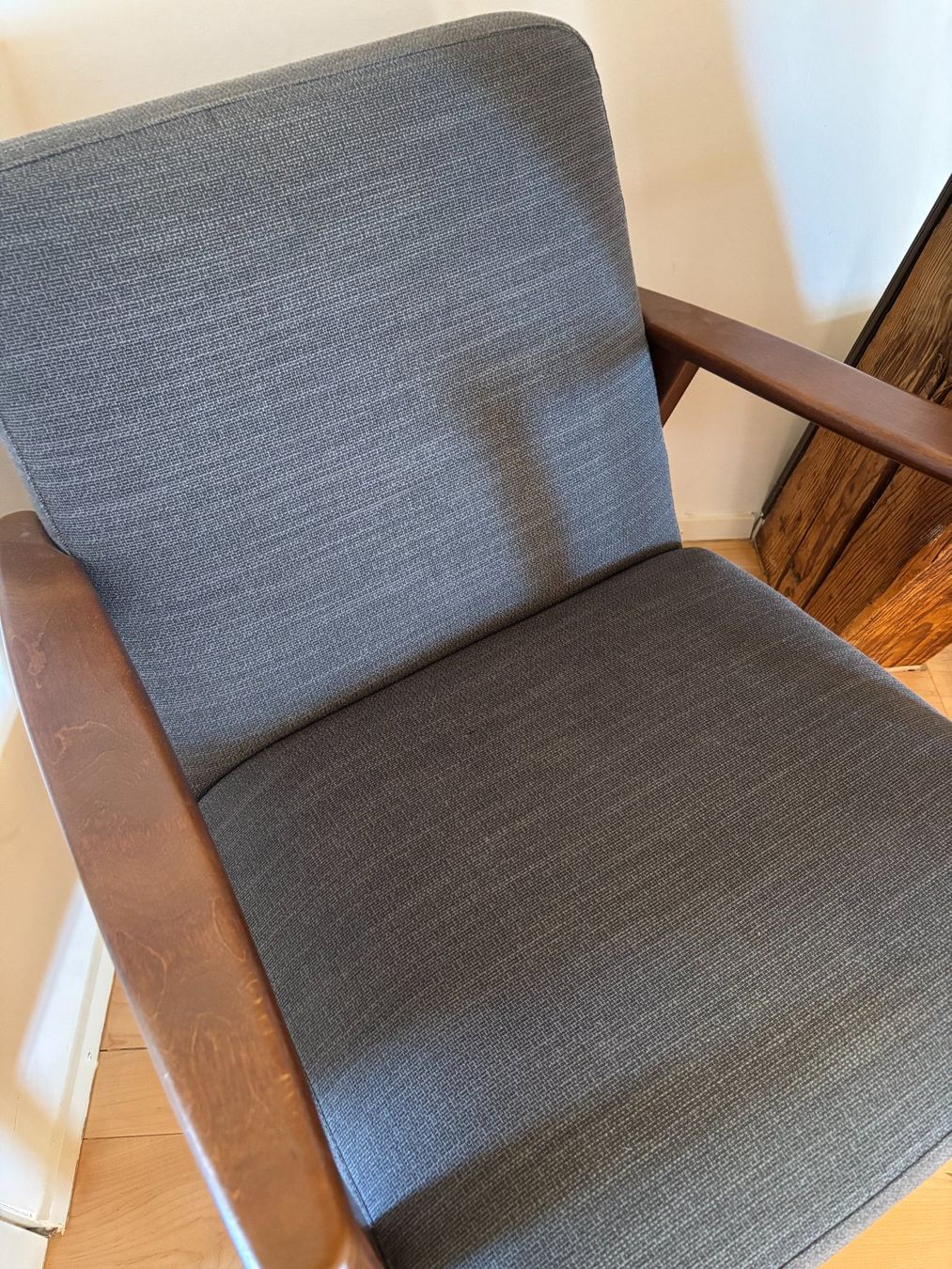 Ikea Poltrone: 2 fauteuils IKEA EKENÄSET – Usato da Cully venduto da Sorayahh 2