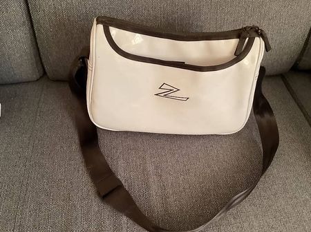 Sac bandoulière Z, bleu ciel, comme neuf