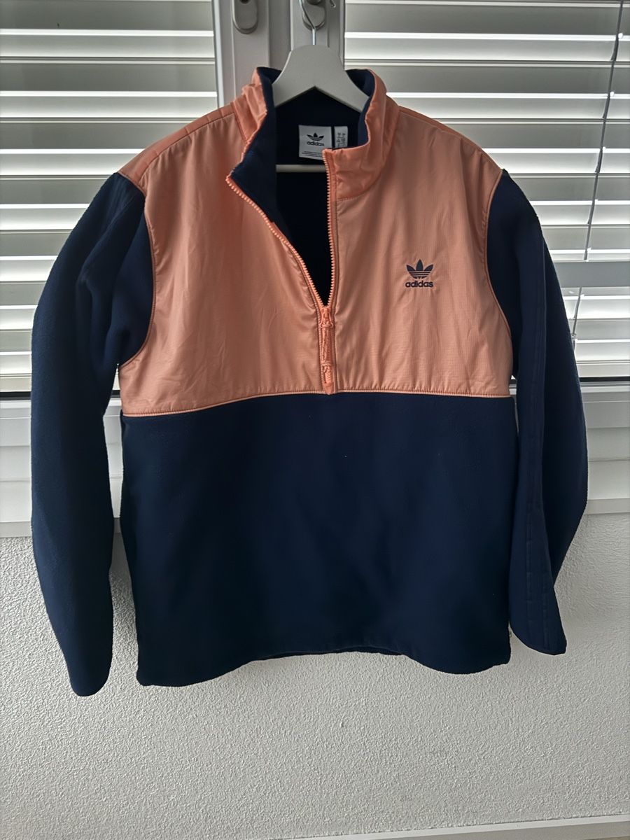 Adidas Pulls & Sweat-shirts: Adidas Pullover – D'occasion à Hombrechtikon par JOKIASSU