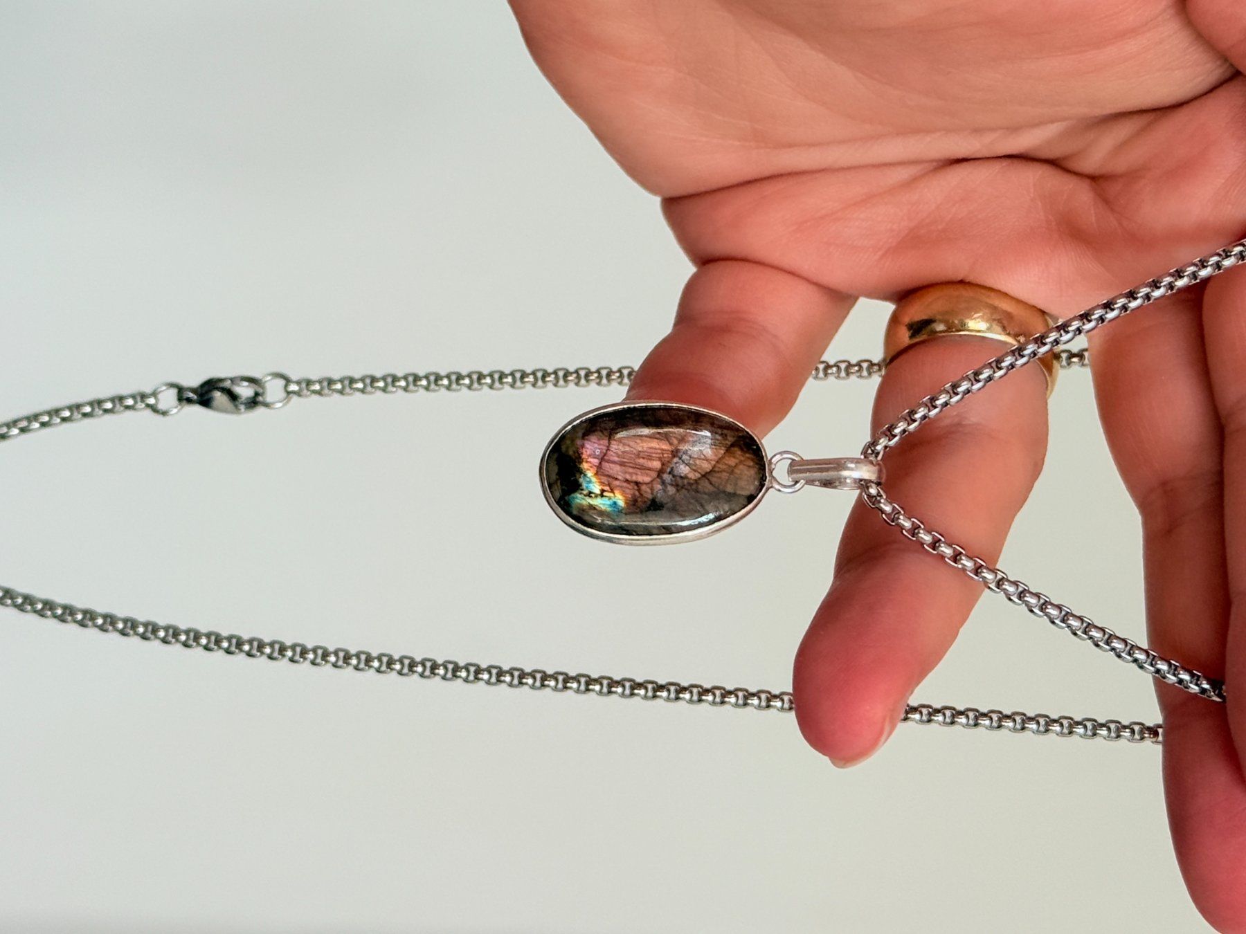 Catenine: Fashionable labradorite necklace – Nuovo e nell'imballaggio originale da Genève venduto da AGBERG 9
