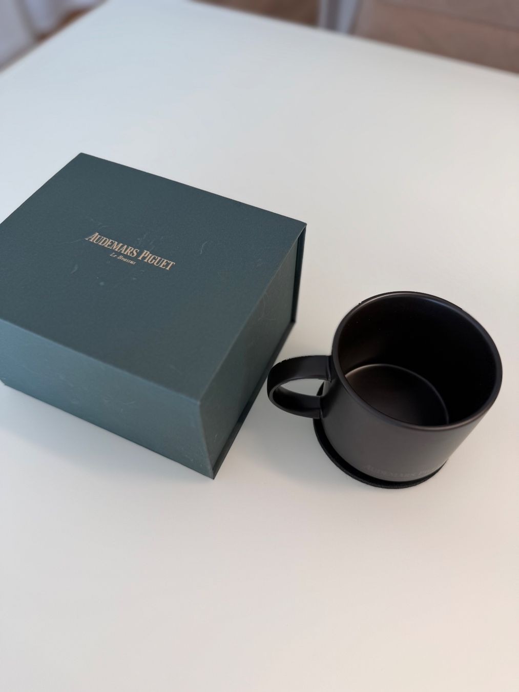 Tazze: Audemars Piguet Coffee Mug / Tasse - Selten – Nuovo e nell'imballaggio originale da Rain venduto da ThriftSHA 5