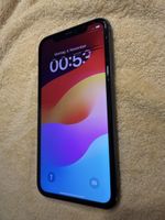 iPhone 11 / Schwarz / 128Gb / 82% Akku / H11