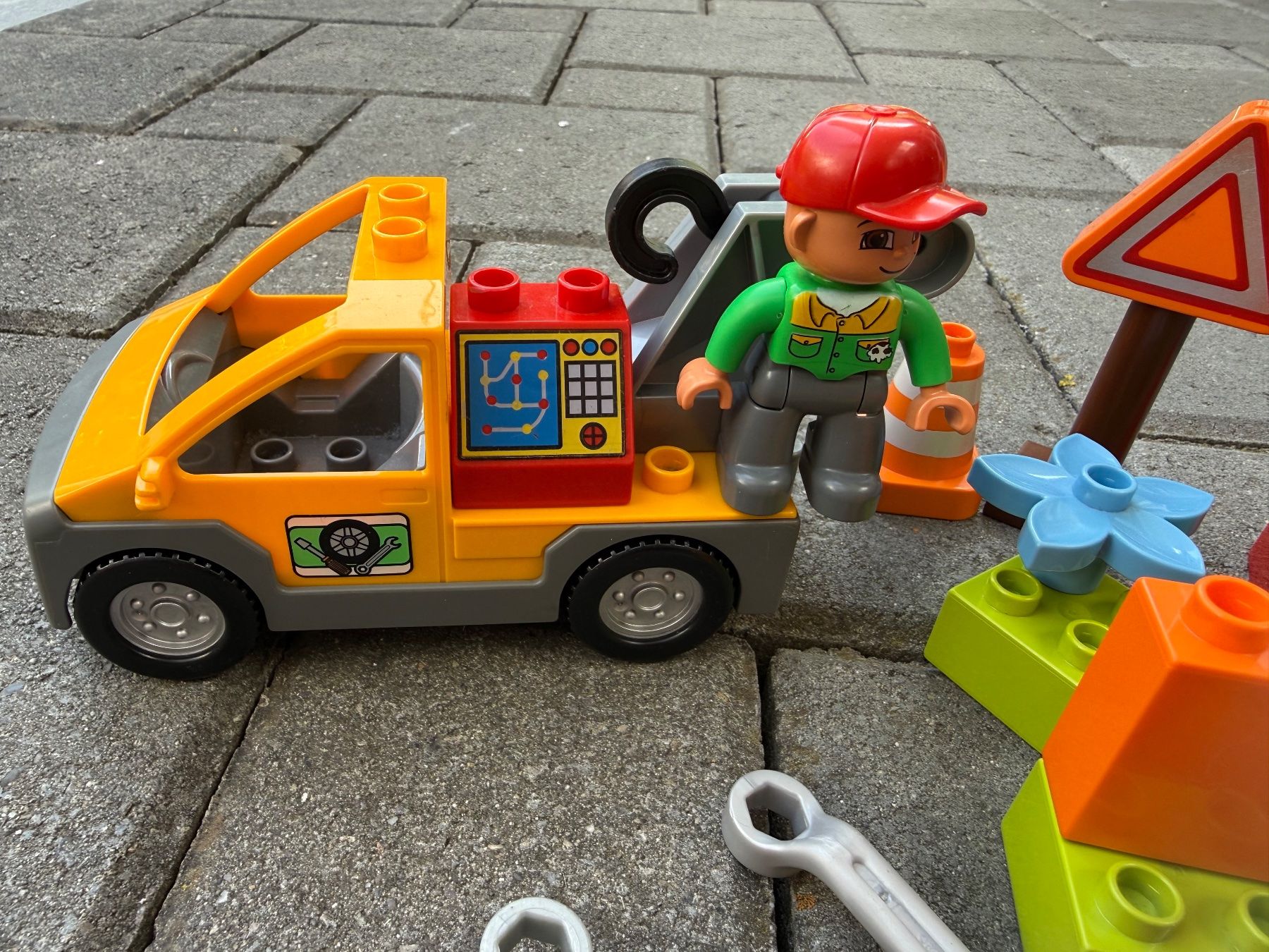 Lego Jouets: LEGO DUPLO, Abschleppwagen 6146 – D'occasion à Thun par Archeoteam 1