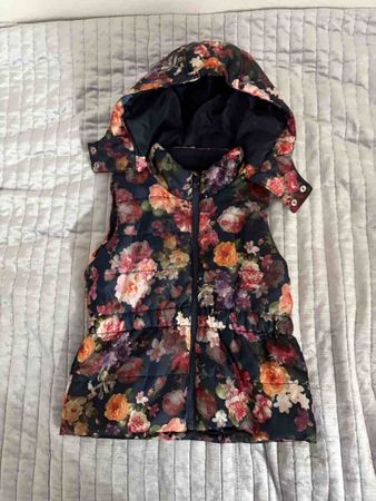 Gilet H&M motif floral multicolore taille 116 cm