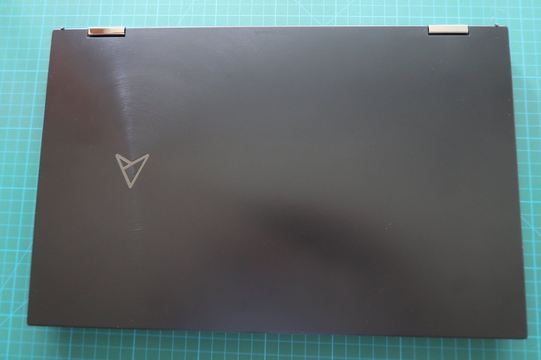 Asus Notebooks: Asus Zenbook Pro 15 Flip OLED – Gebraucht aus Bottmingen von PeterGuyer 1
