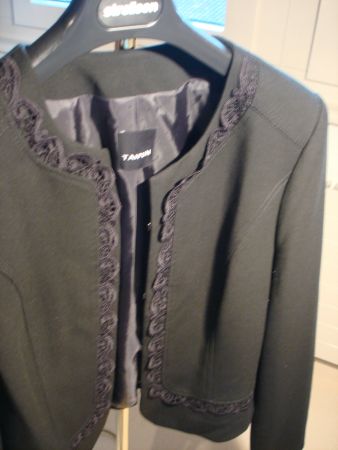 Blazer/Jacke TAIFUN, 40, schwarz/Spitzenborte, edel wie NEU