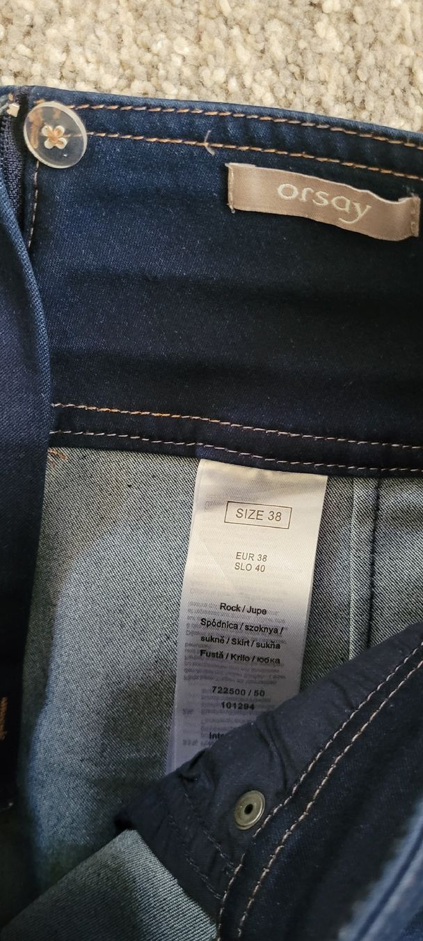 Vestiti & Gonne: Jupe jeans bleu foncé  – Usato da Farvagny-le-Grand venduto da Nayanis 1