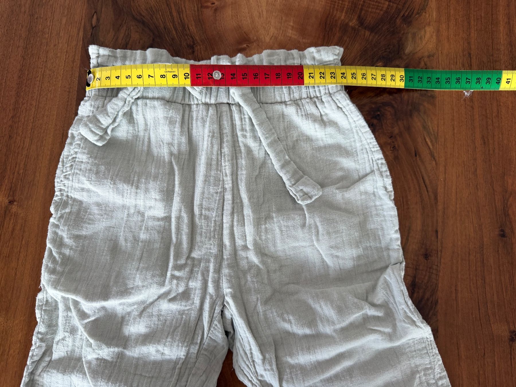 Pomp de Lux Hosen: Musselin-Hose, Pomp de Lux, Grösse 92 – Gebraucht aus Haslen AI von s176 3