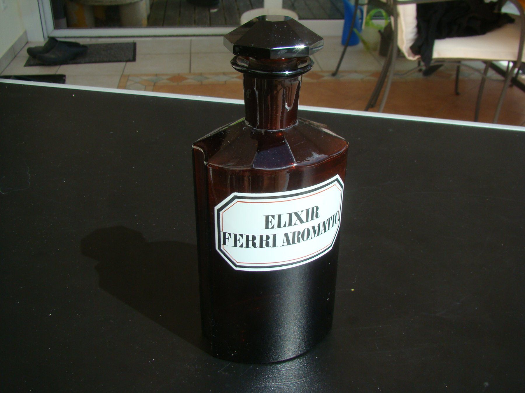 Laborzubehör: Apothekerflasche " Elixir Ferri Aromatic "  braun sehr schön – Gebraucht aus Walzenhausen von Vanquish711 3