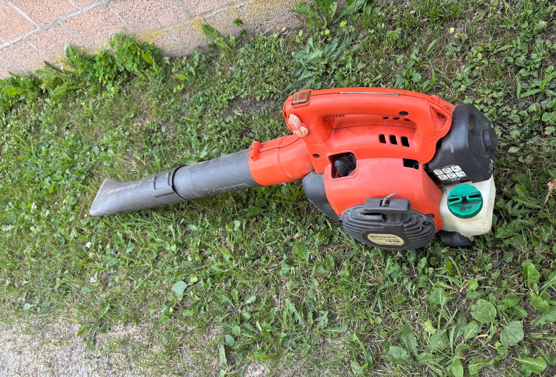 Husqvarna Soffiatori & Aspiratori per foglie: Laubblaser Husqvarna 125B – Usato da Grono venduto da Alpina6537 2