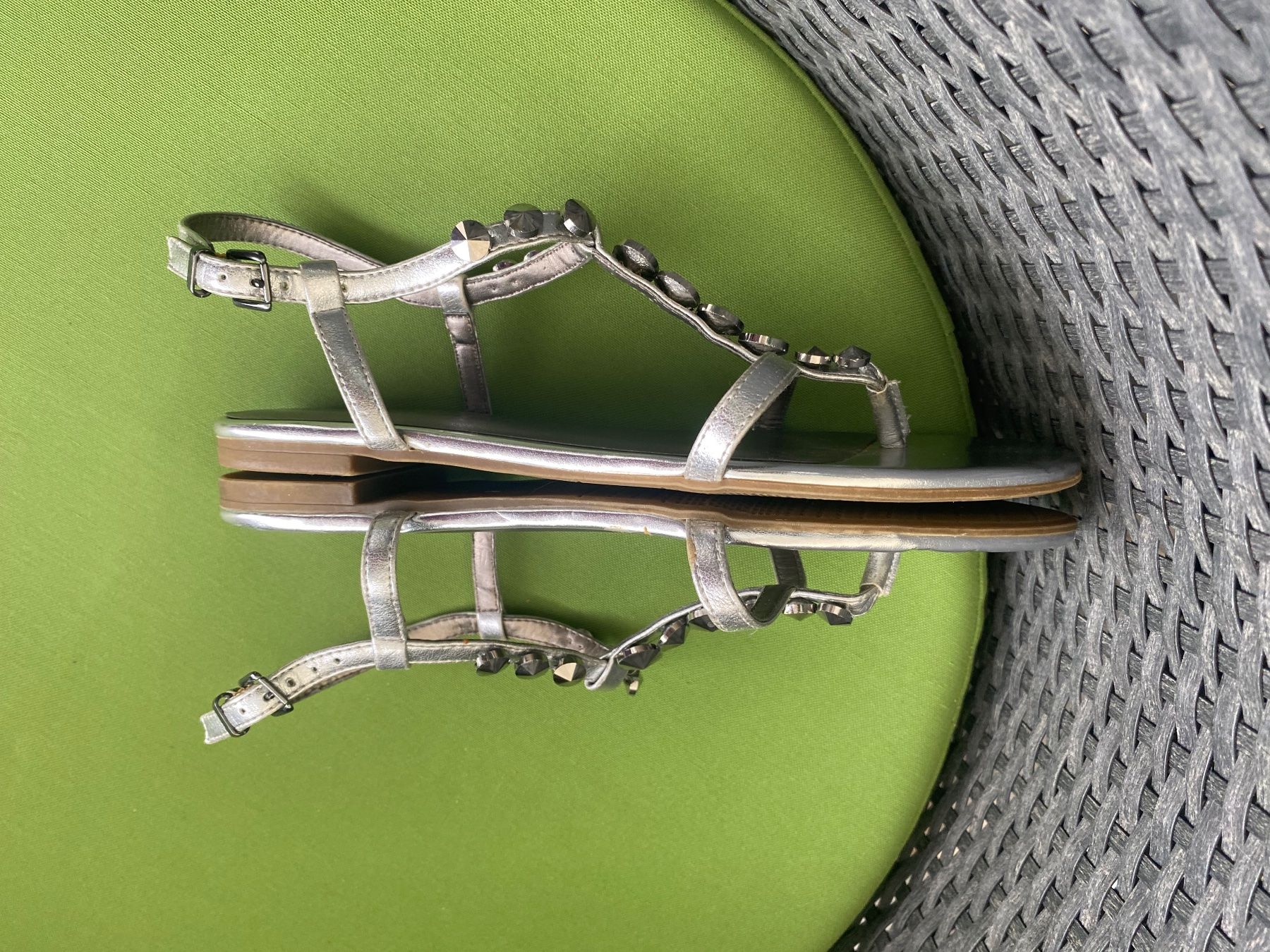 Tamaris Chaussures femmes: SUMMERTIME - stylische/edle Flip-Flops mit Décor, silber, 38 – D'occasion à Winkel par ferrari2022 3