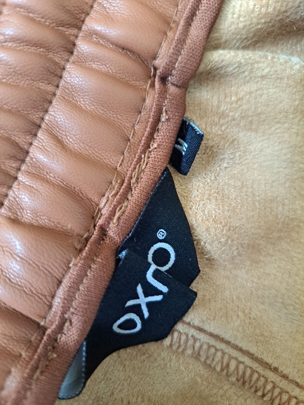 Pantaloni: pantalon Oxmo similicuir Taille M – Nuovo (secondo la descrizione) da Moutier venduto da cel_9ffk 1