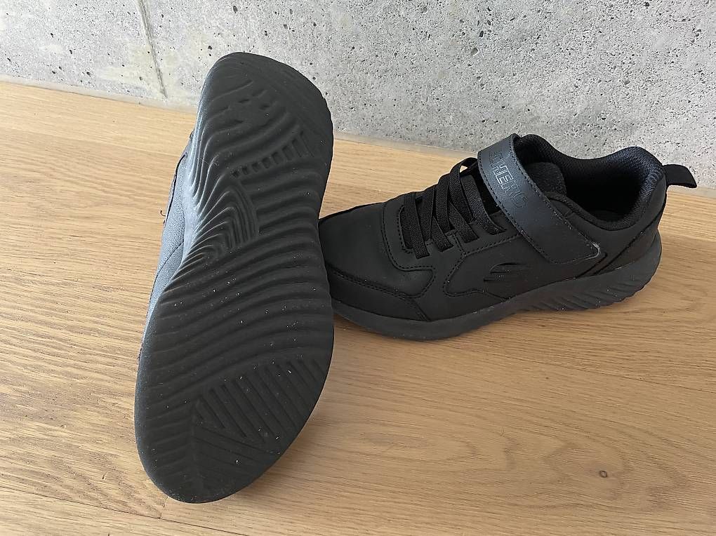 Skechers Scarpe da uomo: Sketchers Gr. 37 – Usato da Wichtrach venduto da estrella03