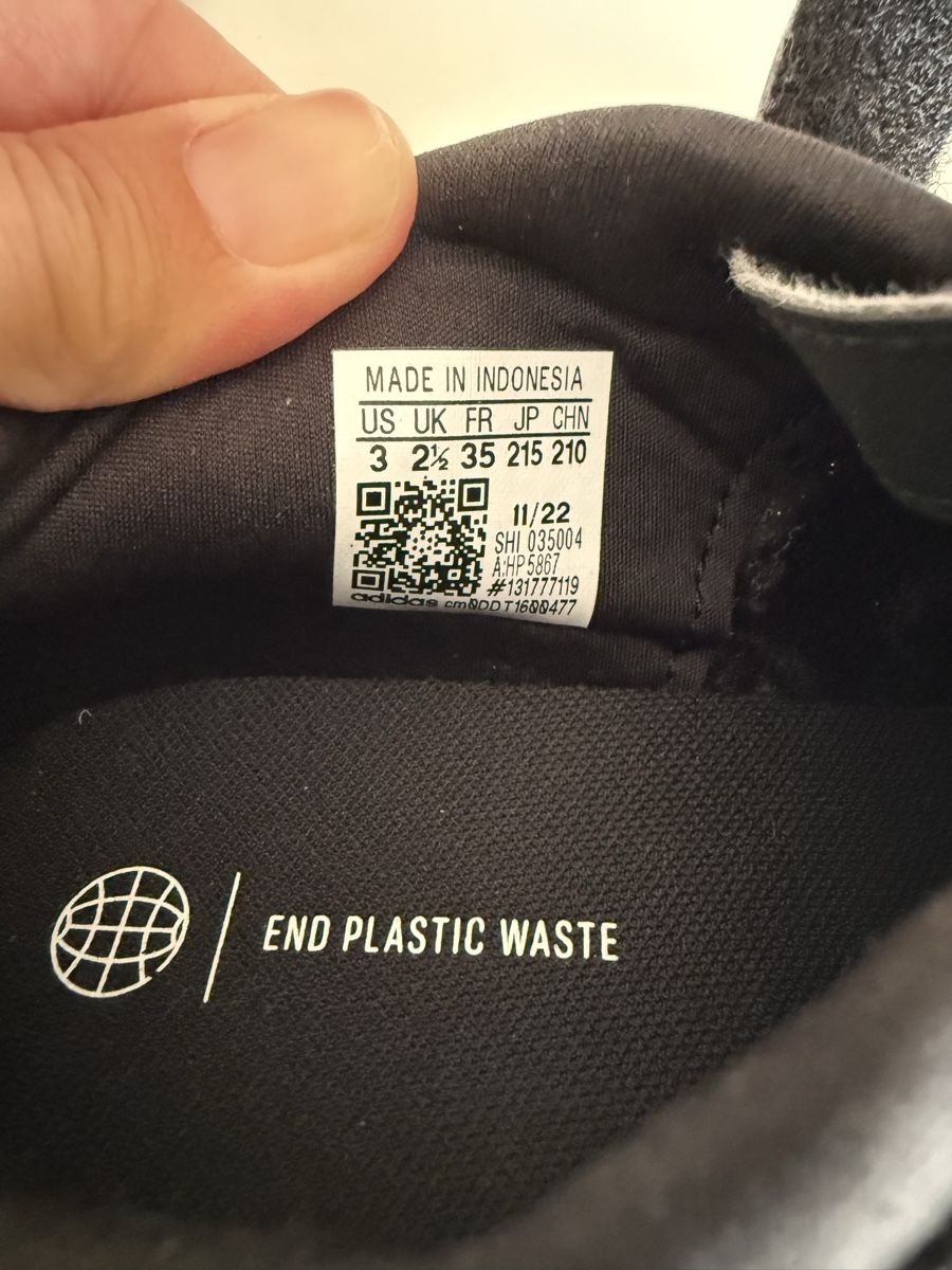Adidas Scarpe per ragazzi: Turnschuhe Adidas – Nuovo (secondo la descrizione) da Birmenstorf AG venduto da Cgugi 3