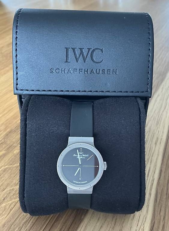 Montres: IWC Damenuhr – D'occasion à Altnau par ninaline