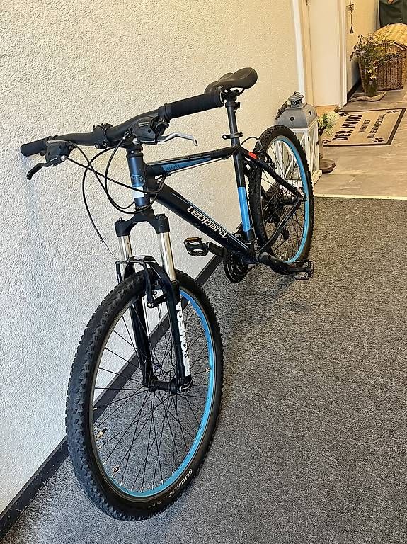 Vélos: Leopard Mountainbike 26 Grösse M  – D'occasion à Hilterfingen par mus_85w9 1