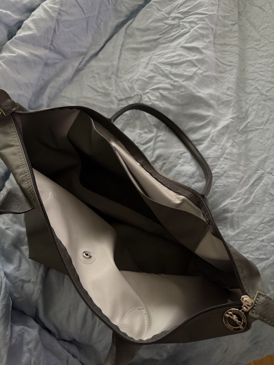 Longchamp Sacs femmes: Longchamp Shopper L Le Pliage – D'occasion à Rapperswil SG par eli_sqy8 4
