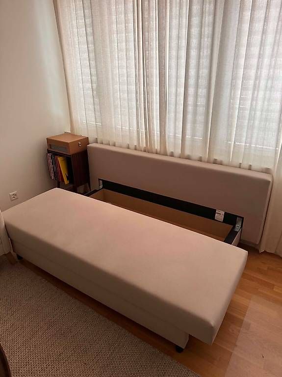 Divani: Schlafsofa mit Bettkasten – Usato da Basel venduto da DiogoFBL 1