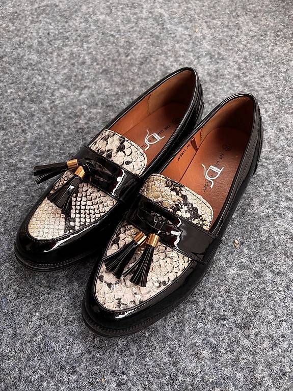 Scarpe da donna: Damenschuhe Gr. 39 – Usato da Weinfelden venduto da Irishtinker