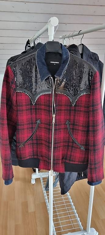 Vestes: NEU! Dsquared2 Jacke, Gr. 38 – D'occasion à Hombrechtikon par goe_f996