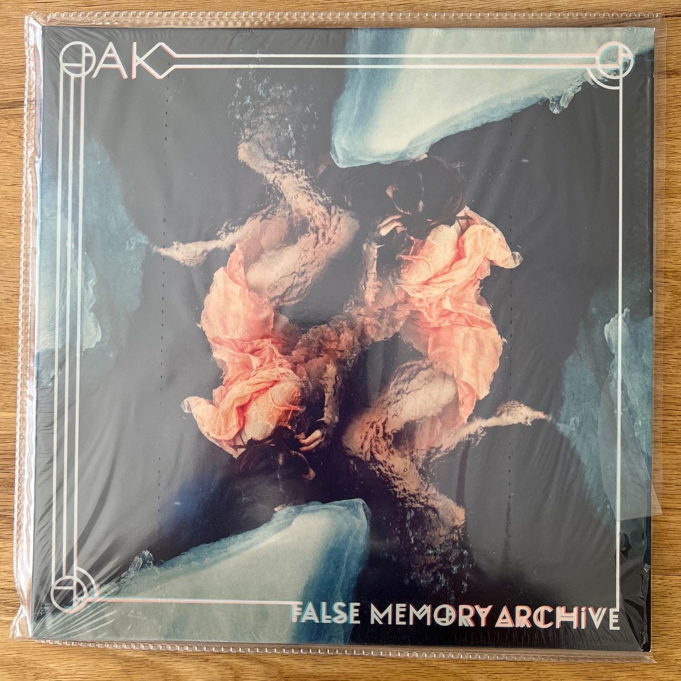 Dischi in vinile: Oak - False Memory Archive / 1. Norway-Press. 2018 - NEW – Nuovo e nell'imballaggio originale da Gais venduto da soundcave57