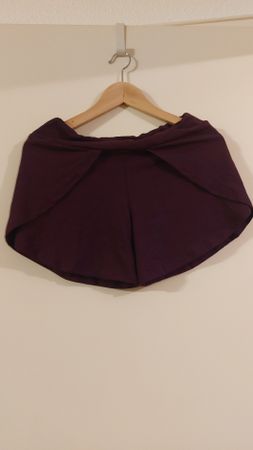 Kundal Damenshorts, Pflaume, S/M, Sommer-Look!