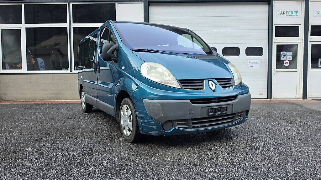 Renault Veicoli commerciali: RENAULT TRAFIC 9 POSTI ARIA CONDIZIONATA – Usato da Cresciano venduto da Gafe2009 1