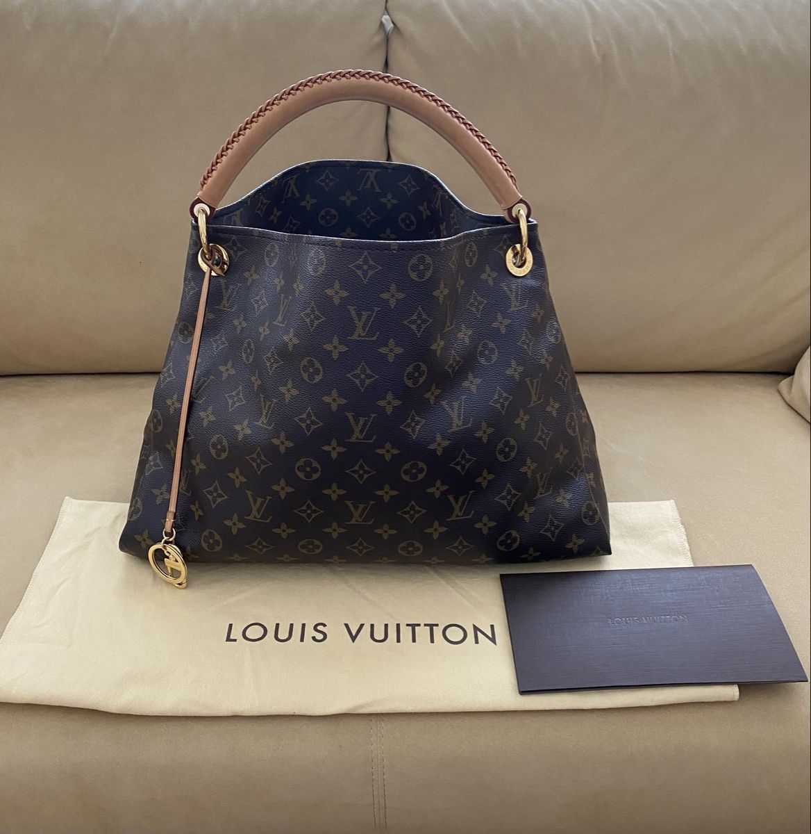 Louis Vuitton Taschen: Original Louis Vuitton Artsy MM – Gebraucht aus Matten b. Interl von ulrichh