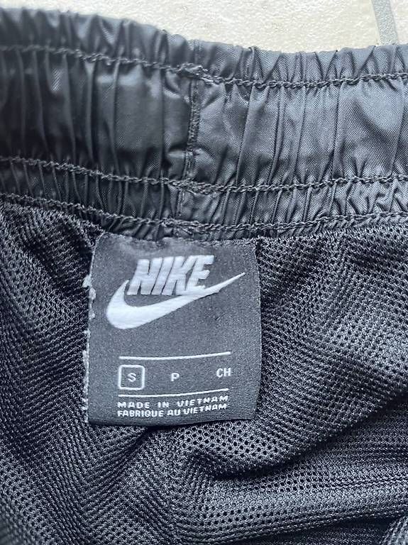 Pantaloni: Bas de jogging Nike taille S – Usato da Yverdon-les-Bains venduto da car_xd5s 1