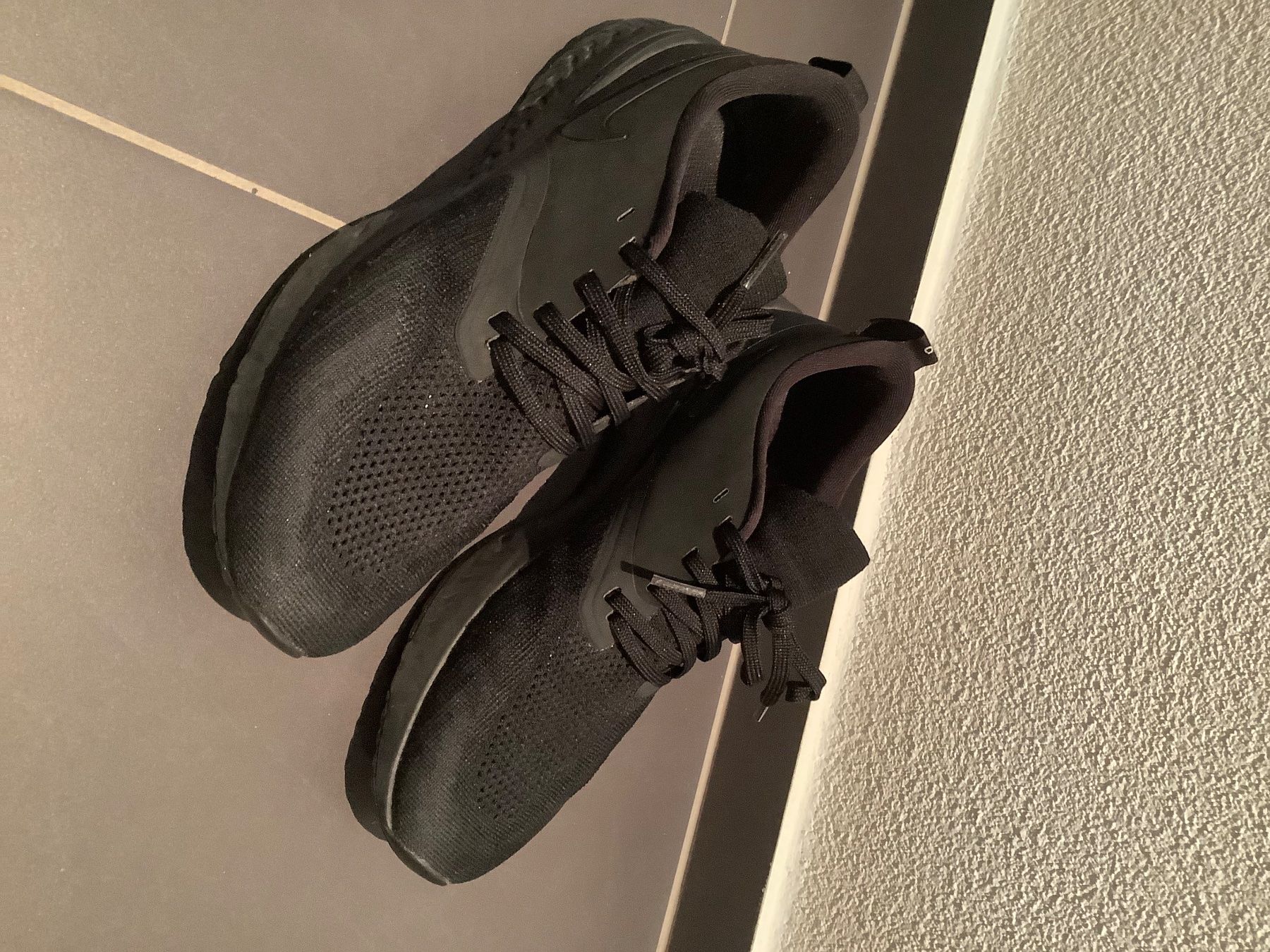 Scarpe da uomo: Nike Sneaker – Nuovo (secondo la descrizione) da Schlieren venduto da Leavio