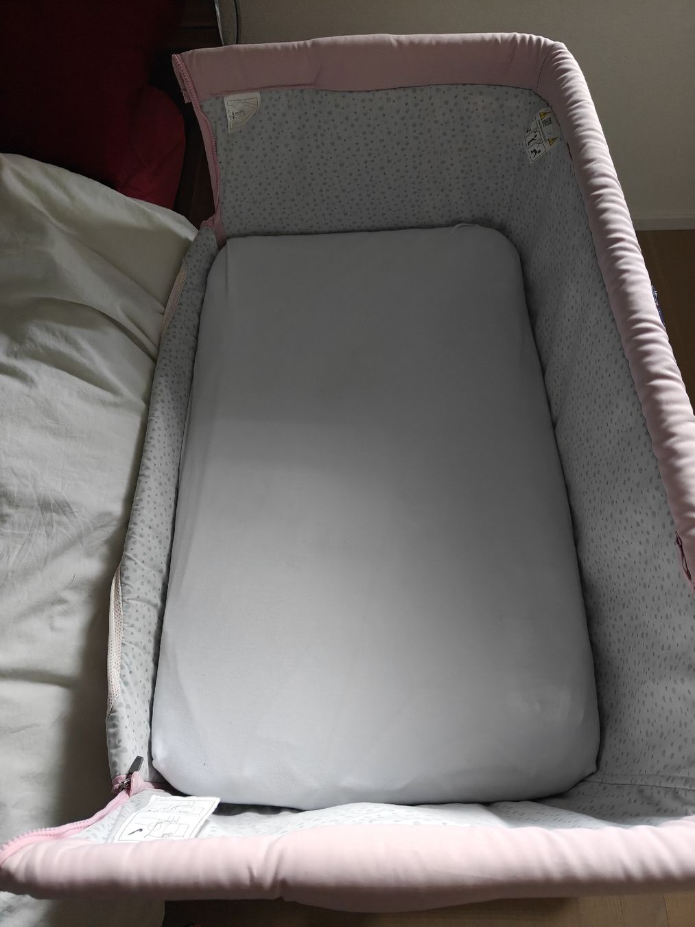 Chicco Letti: Chicco Next2Me Dream Side Sleeping Crib - Pink - VGC – Usato da Wallisellen venduto da ang_7jjt 2
