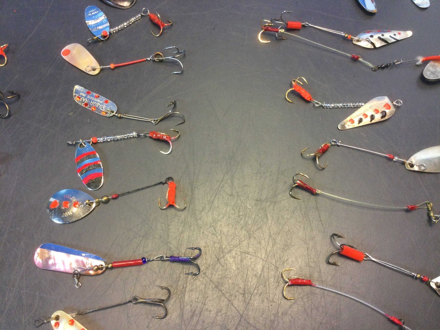Esche: Posten fast neue Spinner Fischköder Löffel Angelhacken – Usato da Wangen SZ venduto da kuriosum12 2
