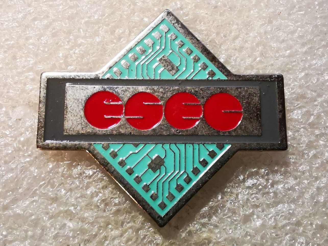 Placchette & Badge: Ansteckpin 80: Esec – Usato da Oppligen venduto da Pin-Fall-Shop