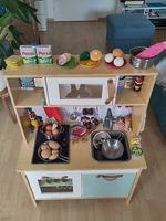 Individualisierte Spielküche mit Zubehör