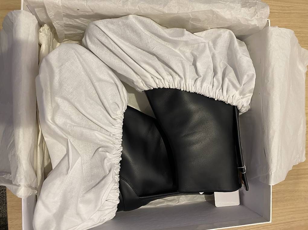 Maison Margiela Scarpe da donna: Maison Margiela Tabi Boots MM22 – Nuovo e nell'imballaggio originale da Zürich venduto da NNuk 4