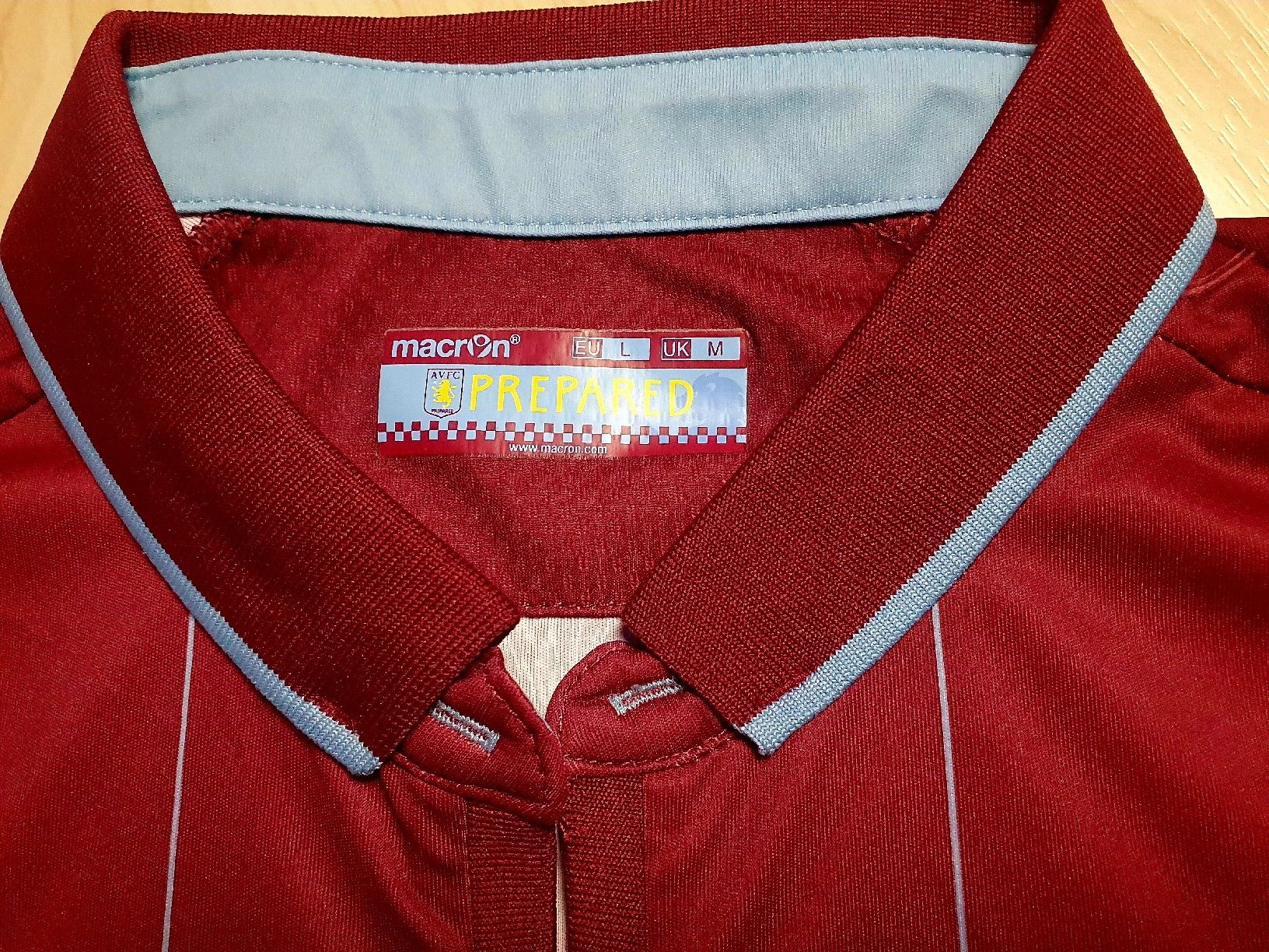 Canottiere & Pantaloni: Aston Villa Trikot Macron Gr. L – Nuovo (secondo la descrizione) da St. Gallen venduto da CaliSunshine 5