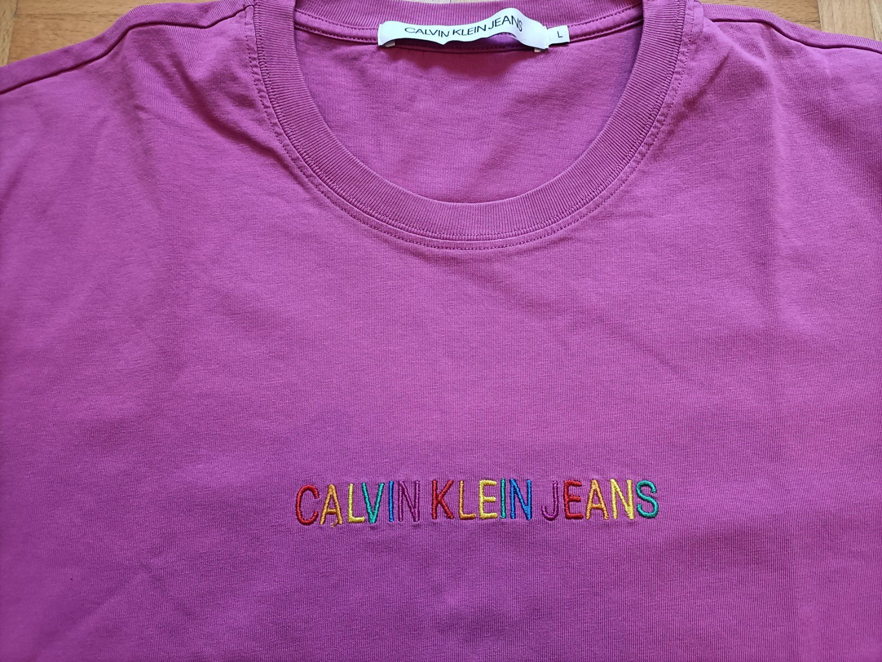 Calvin Klein T-shirt: Calvin Klein T-Shirt, Large, dunkelrosa – Usato da Rotkreuz venduto da Dima8 1