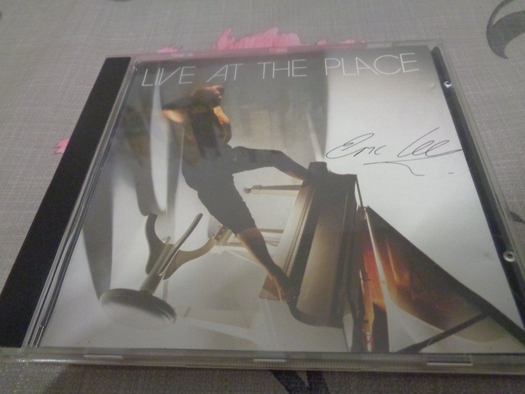 CD: Eric Lee - Live at the Place CD – Usato da Olten venduto da Disc-Ausverkauf