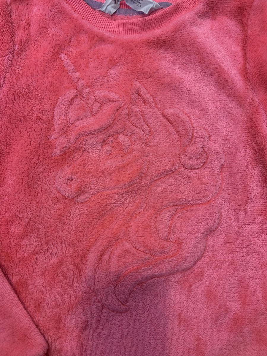 H&M Maglioni & Felpe: H&M Pullover Einhorn Grösse 122/128 – Usato da Jona venduto da Tidy76 2