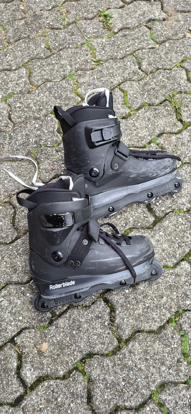 Inline-Skating & Rollschuhe: Rollerblades  – Gebraucht aus Ebnat-Kappel von playade